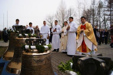 церковні дзвони